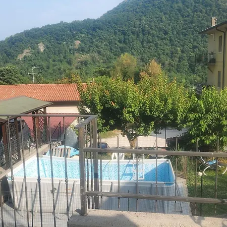 La Casa Di Perla Bilocale A 6 Kilometri Da Salo' *