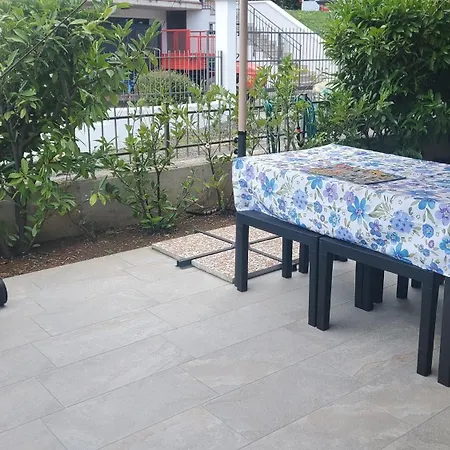La Casa Di Perla Bilocale A 6 Kilometri Da Salo' Appartamento *